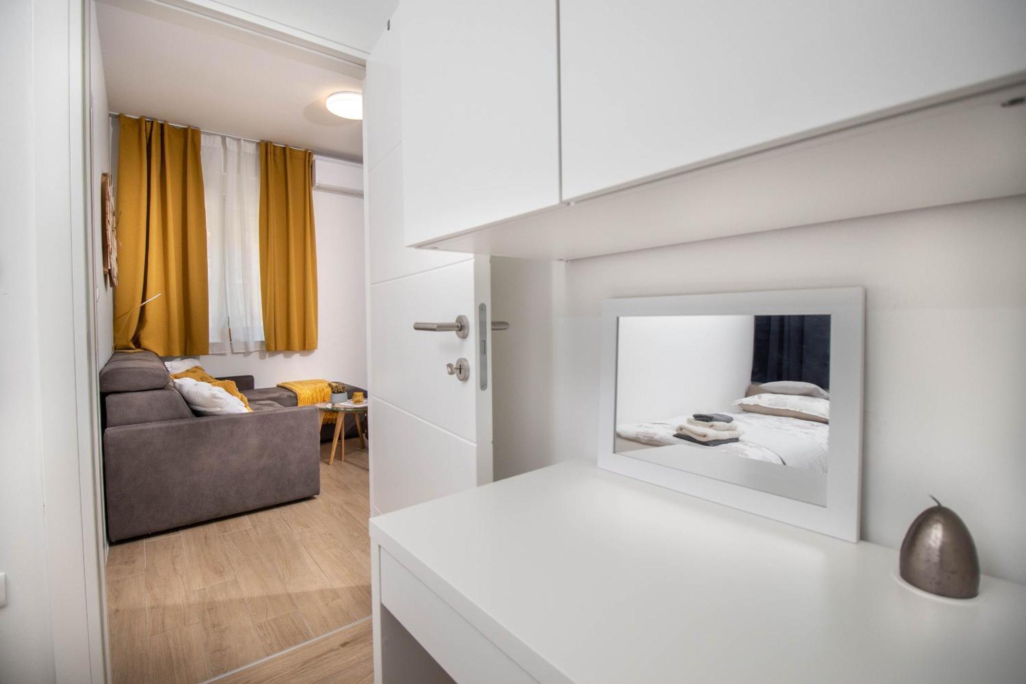 Apartman Maki Vinkovci Exterior foto